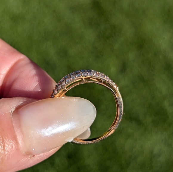 18K Rose Gold Wide Baguette and Round Diamond Band - Picture 2 of 7